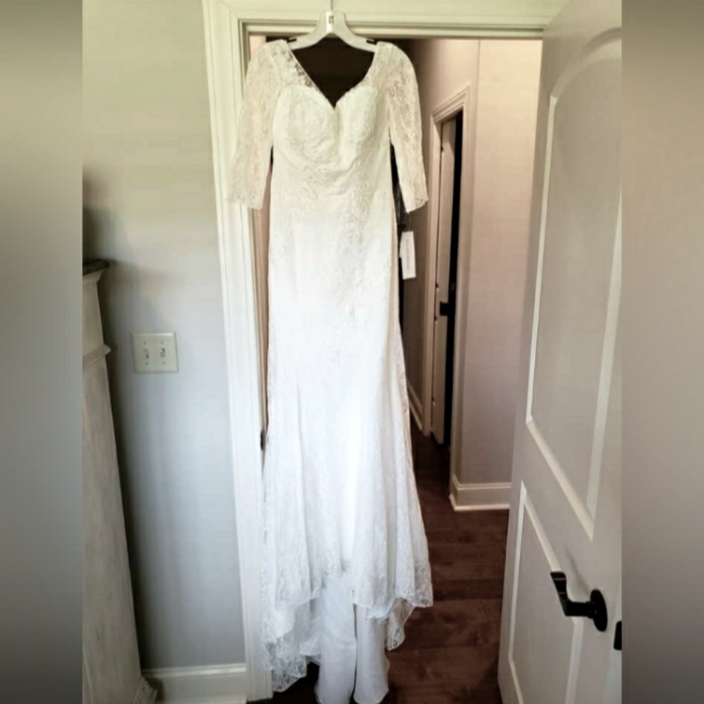 Wedding dress